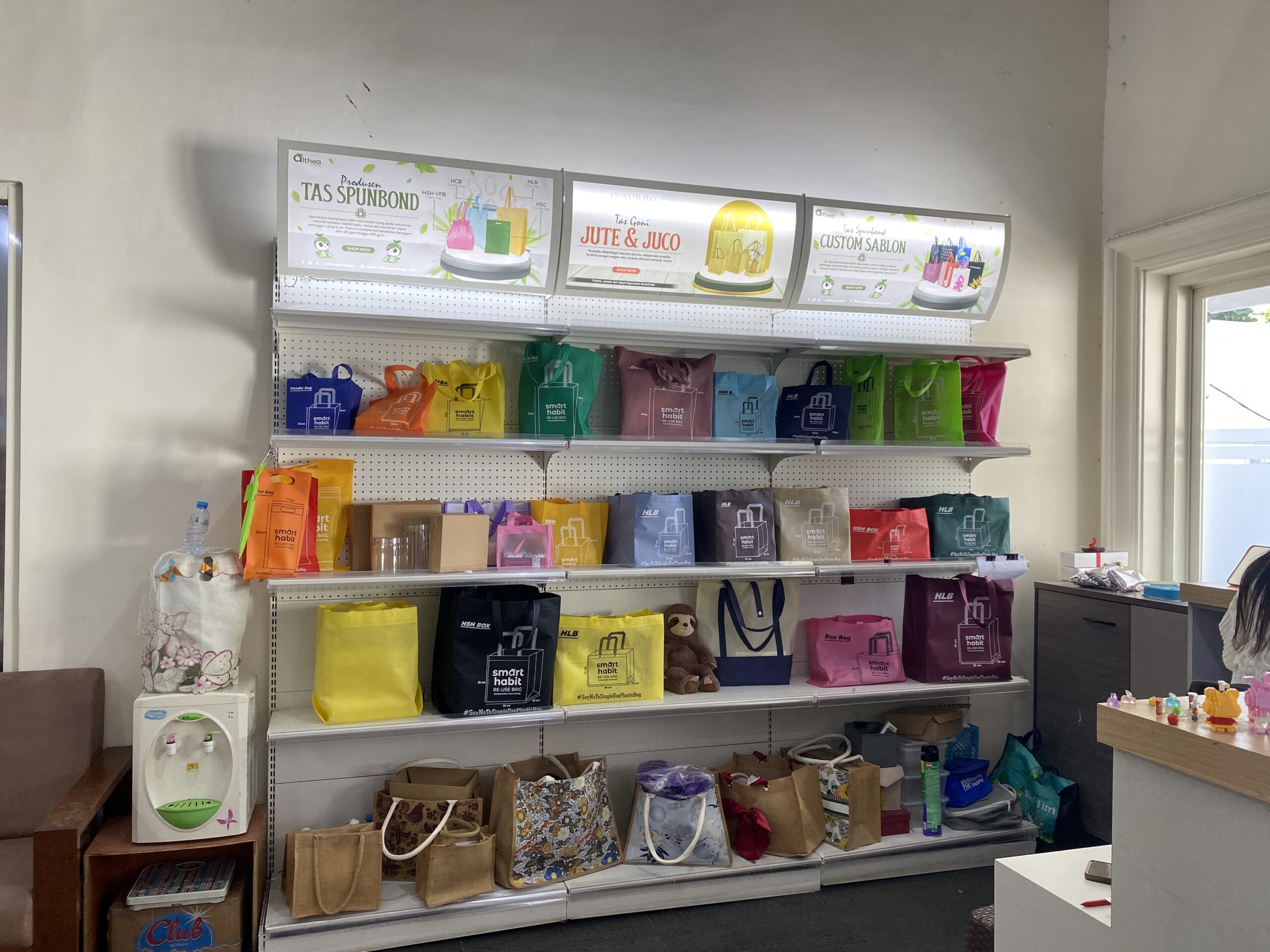 Showroom Produk