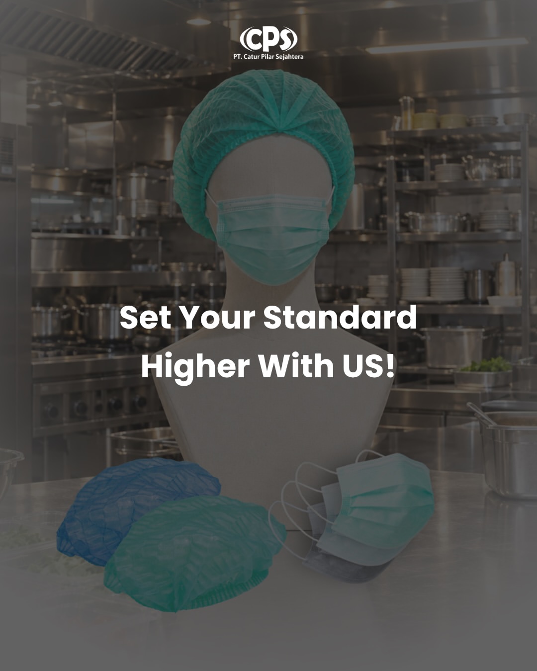 Masker earloop dan nurse cap untuk membantu mendukung standar kebersihan kitchen dan food preparation.